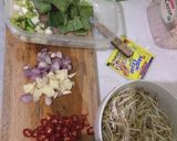 Foto langkah ke 1 dari resep Cah toge.