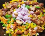 A picture of step 3 of Schezwan Chicken fried rice (Restaurant style).