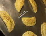 صورة لخطوة 7 من وصفة معجنات سبانخ وجبنة وميني بيتزا