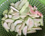 Hình bước làm 1 của món Canh gà hầm dưa hấu non