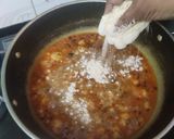 कुळीथ पिठलं आणि भात (Kulith Pithale Recipe In Marathi) रेसिपी स्टेप 4 फोटो 