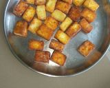 A picture of step 3 of Papad paneer boat.