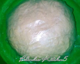 A picture of step 4 of Soft layered chapatis.