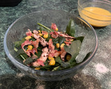 Foto del paso 6 de la receta: Ensalada de espinacas con tocino