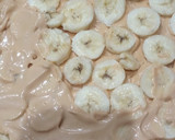 Foto del paso 4 de la receta: Tarta de banana con crema y dulce de leche