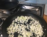A picture of step 3 of Easy paneer curry.