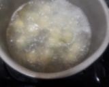 Foto langkah ke 2 dari resep Cilok telur bumbu kacang.