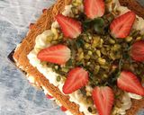 A picture of step 10 of Knafeh with Cream Filling.
