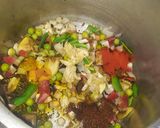 पौष्टिक  बाजरिची खिचडी (Paushtic Bajrichi Khichdi Recipe In Marathi) रेसिपी स्टेप 3 फोटो 