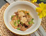 Hình bước làm 3 của món Thịt vai heo kho củ cải