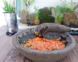 Foto langkah ke 4 dari resep Sambal Terasi Tomat.