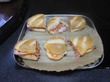 Panes de leche con bacon y chorizo
