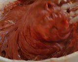 Foto langkah ke 5 dari resep Ganache Chocolate Cheesecake.