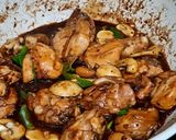 Foto langkah ke 4 dari resep Ayam Jamur Lada Hitam Masak Kecap.