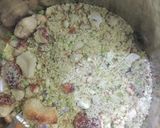 A picture of step 1 of Tasty paneer stuffed hara bhara kebab.