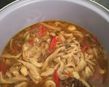 Foto langkah ke 5 dari resep Oseng Jamur.