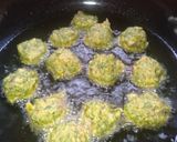 चने के साग का पकौड़ा (chane ke saag ka pakoda recipe in Hindi) रेसिपी चरण 3 फोटो
