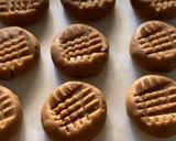 Foto del passaggio 4 della ricetta Biscotti al burro di arachidi
