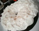 Foto del paso 5 de la receta: Torta nesquik facilísima con meregnue italiano