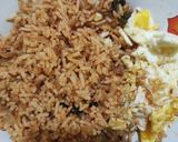 Foto langkah ke 6 dari resep NASI GORENG KIMCHI TOPPING IKAN ASIN NUGGET 🇰🇷🍯🌿.