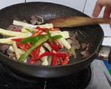 Foto langkah ke 3 dari resep Beef Barbeque Sauce.