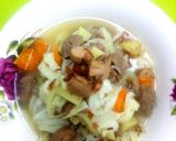Foto langkah ke 5 dari resep Sup Jamur Kancing.