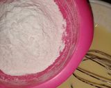 A picture of step 3 of Vanilla sandwich cake.