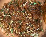 รูปขั้นตอนการทำที่ 4 ของ ผัดหมี่โคราช กุ้งสด