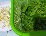 Foto langkah ke 1 dari resep 1017. Cah Kangkung Toge.