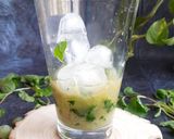 A picture of step 4 of Grapes Mojito.