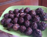Foto langkah ke 5 dari resep Bola bola coklat karantina.