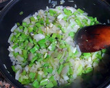 Foto del paso 5 de la receta: Arroz caldoso de mejillones salvajes y judías verdes