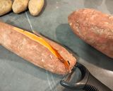 Foto del paso 1 de la receta Crema de boniato asado y chips de alcachofas