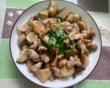 A picture of step 6 of Three Cup Chicken with King Oyster Mushrooms.