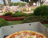 Foto langkah ke 8 dari resep Pizza Teflon potong cocok untuk snack box.