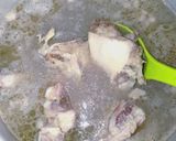 Foto langkah ke 2 dari resep Sop tulang iga.