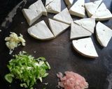 A picture of step 1 of Crispy Fried Tofu.