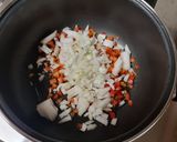 Foto del paso 2 de la receta: Tallarines a la marinera (para enfermos renales)