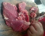 Foto langkah ke 2 dari resep Daging Sapi Masak Tomat.