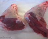 A picture of step 1 of Indian Lamb Shanks.