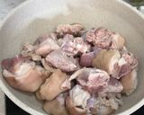 Foto langkah ke 2 dari resep Cukiok kecap (kaki babi) - non Halal.
