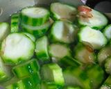 Foto langkah ke 4 dari resep Sayur bening oyong.