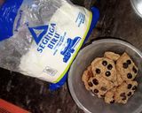 Foto langkah ke 3 dari resep Cookies Chococips no oven no mixer.