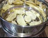 A picture of step 12 of Paneer Momo.
