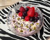 Foto del paso 3 de la receta: 🍧🫐🍓Postre fresco de ricota y frutos rojos, con semillas de sésamo y zapallo 🫐🍓🍧