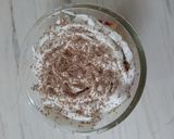 A picture of step 7 of Pineapple Trifle bowl.