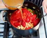 A picture of step 19 of Minestrone Soup.