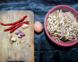 Foto langkah ke 1 dari resep Tumis Toge Telur.