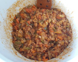 Foto del paso 3 de la receta: Berenjenas rellenas con soja texturizada (en olla GM y horno)