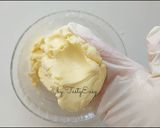 Foto langkah ke 2 dari resep Resep Kue Semprit Susu Super Renyah Cuma 3 Bahan | Kue Kering Lebaran | Kue Kering | Spritz Cookies.